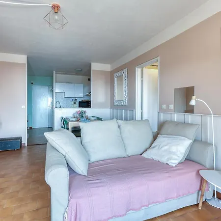 Le Boulevard Des Cigales - Proche Du Port